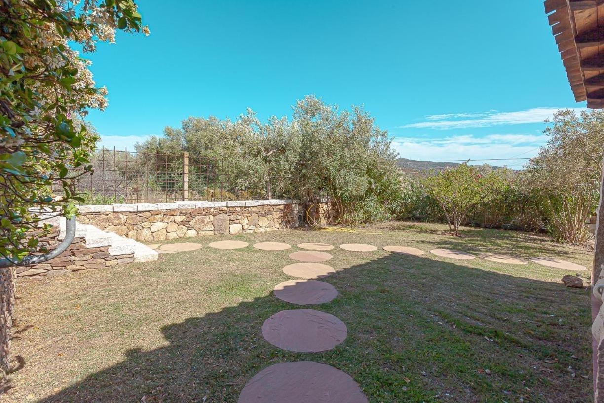 B&B Pettirosso Garden San Teodoro  Exterior foto