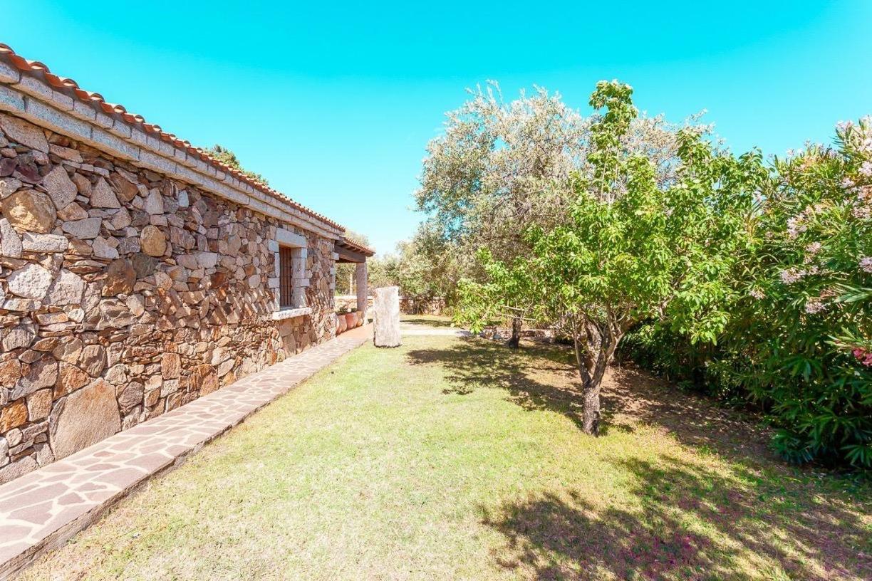 B&B Pettirosso Garden San Teodoro  Exterior foto