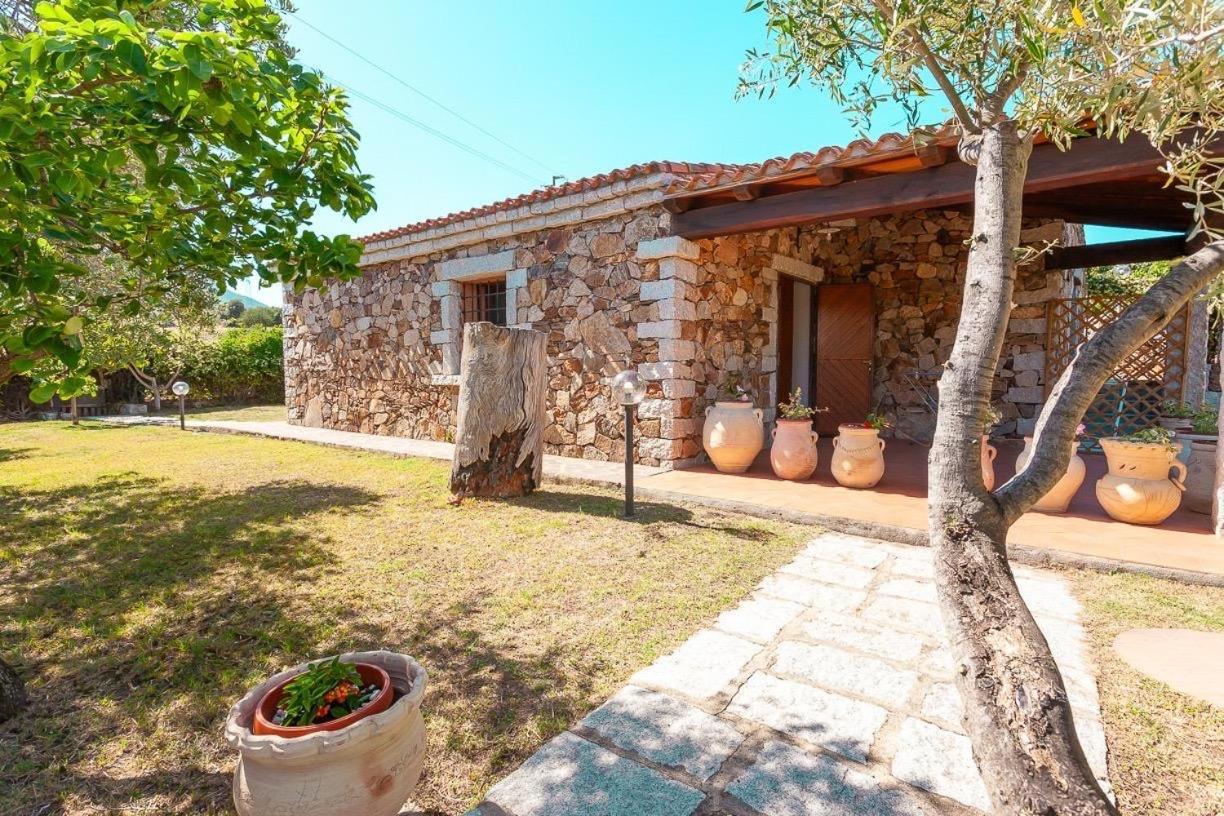 B&B Pettirosso Garden San Teodoro  Exterior foto